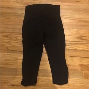 Lululemon black running/workout capris
